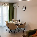 Serenity Ap In Odyssey Pools N Parking Appartamento Năvodari
