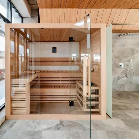 Serenity Ap In Odyssey Pools N Parking Apartment