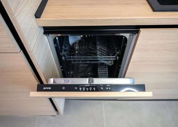 Serenity Ap In Odyssey Pools N Parking *